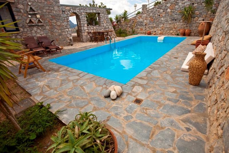Aoritis Villas Lampini Rum bild
